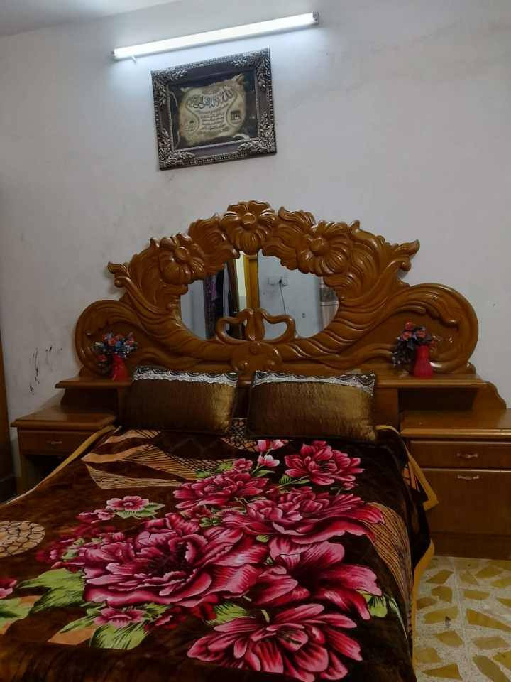 غرفة نوم ناصي خشب عراقي ثقيل 

السعر 650 بي مجال بسيط

موصل. مشيرفه اولى
التواصل عل خاص


**إذا كنت صاحب هذا الإعلان وتريد حذفه لأي سبب، رجاءا أرسل رسالة إلى الدعم الفني**