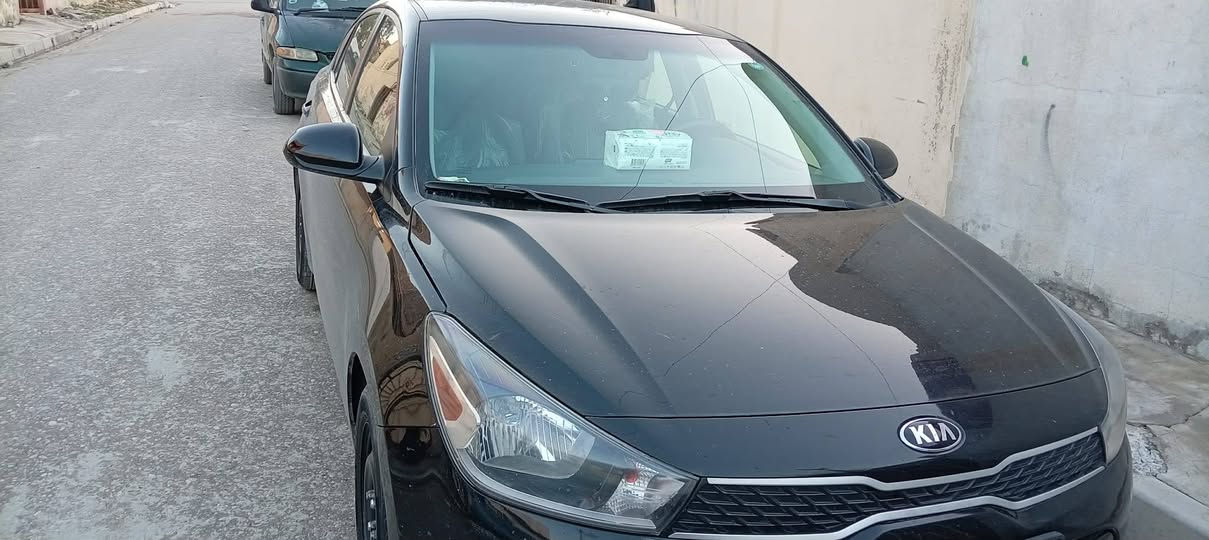 Kia rio 2020
🔴السيارة بسمي
🔴كير ومحرك وطخم شرط سبير منازل
🔴مواصفات فول
🔴السيارة وارد امريكي ضررها باب السايق والباب الورى السايق 
***********
***********
