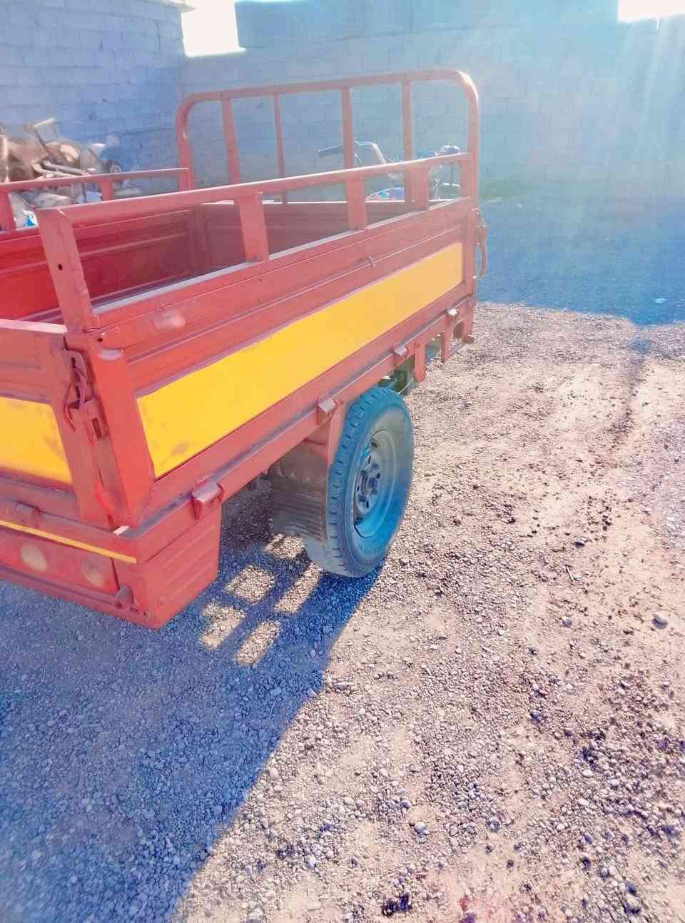 السلام عليكم ستوته دايوان للبيع موديل 15اوراق اصولي محرك 24مكفول شاصي مكفول بدي  مكفول كهربائيات جديده تايرات جديد فلنجات جدد بنزات بريك جدد صفاحيات جدد تعمير جديد صبغ حراري جديد سلف هندر الستوته مكفوله نقصها بس بتري السعر 950وبيها مجال مكاني واسط الدبوني انتصل وبيك خير ودلل ***********
