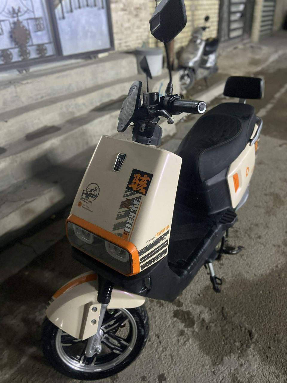 دراجه شحن سكنس ام عيون
مديل 2025 سرعه 100

 دراجه حلوه 

دراجه نضافه 

100/100

الدراجه من لبيت للمدرسه 

ما استخدمهه هواي

 ملف 3000

بطاريات ليثيوم
سعره 800

وبي مجال بصيط كلش

مكاني بغداد شهداء البياع 

***********
اكو واتساب
