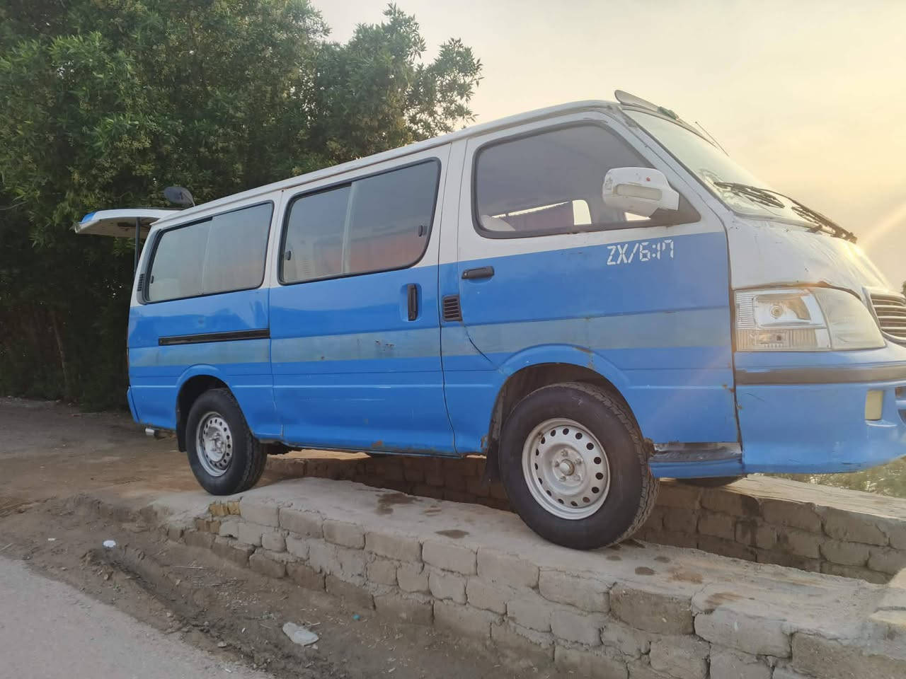 اسلام عليكم  فتون شرطيه 2015  سنويه 2028  مكينه  جديده كير جديد
تخم تاير جدد   صدر جديد السياره خير من الله
 كهربائيات شغاله ***********ناصريه
