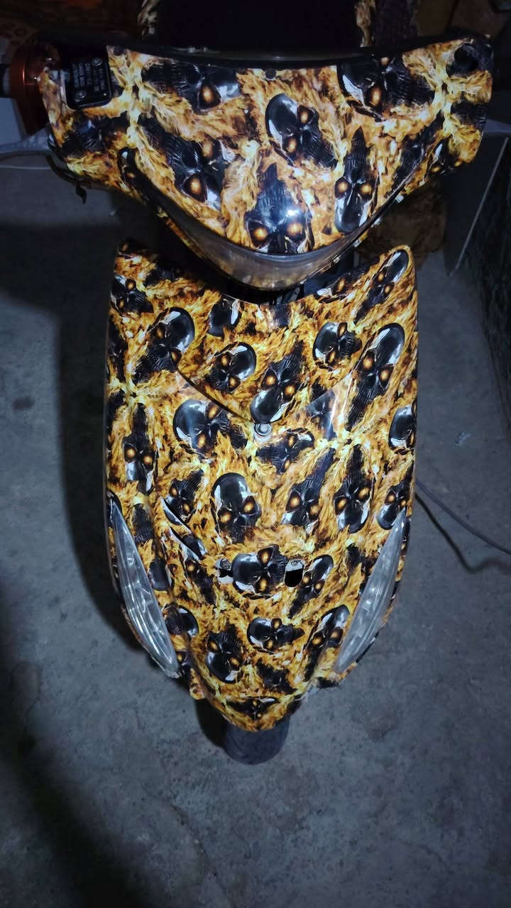 السلام 
السلام عليكم دراجه سكنز للبيع نظيفه وما بيها شيء بس الكابريتا مالتي وسخه المكان البصره القرنه الثغر السعر 170 وبيها مجال للطيبين التواصل على هذا الرقم واتساب ***********
