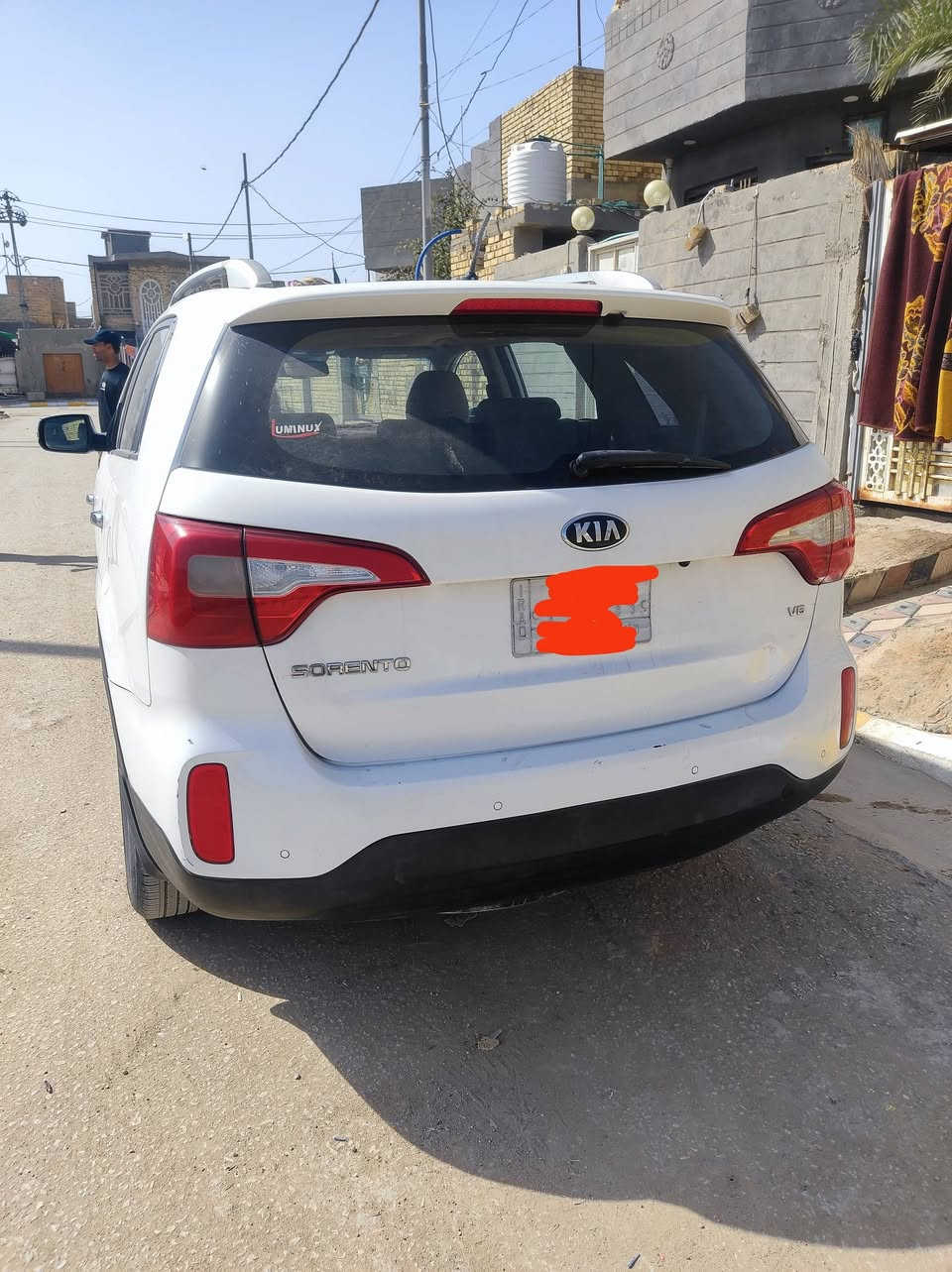 سورنتو خليجيه مواصفات الخليجي معروفه مديل 15 كفاله مكينه 6سلندرالسياره جديده متعوب عليه ماشيه قليل***********
دوانيه ال بدير السعر 195وبيه 
حك العزوبيه بسمي ارضيه وكشنات مغلفه منضومه تبريد جديده
