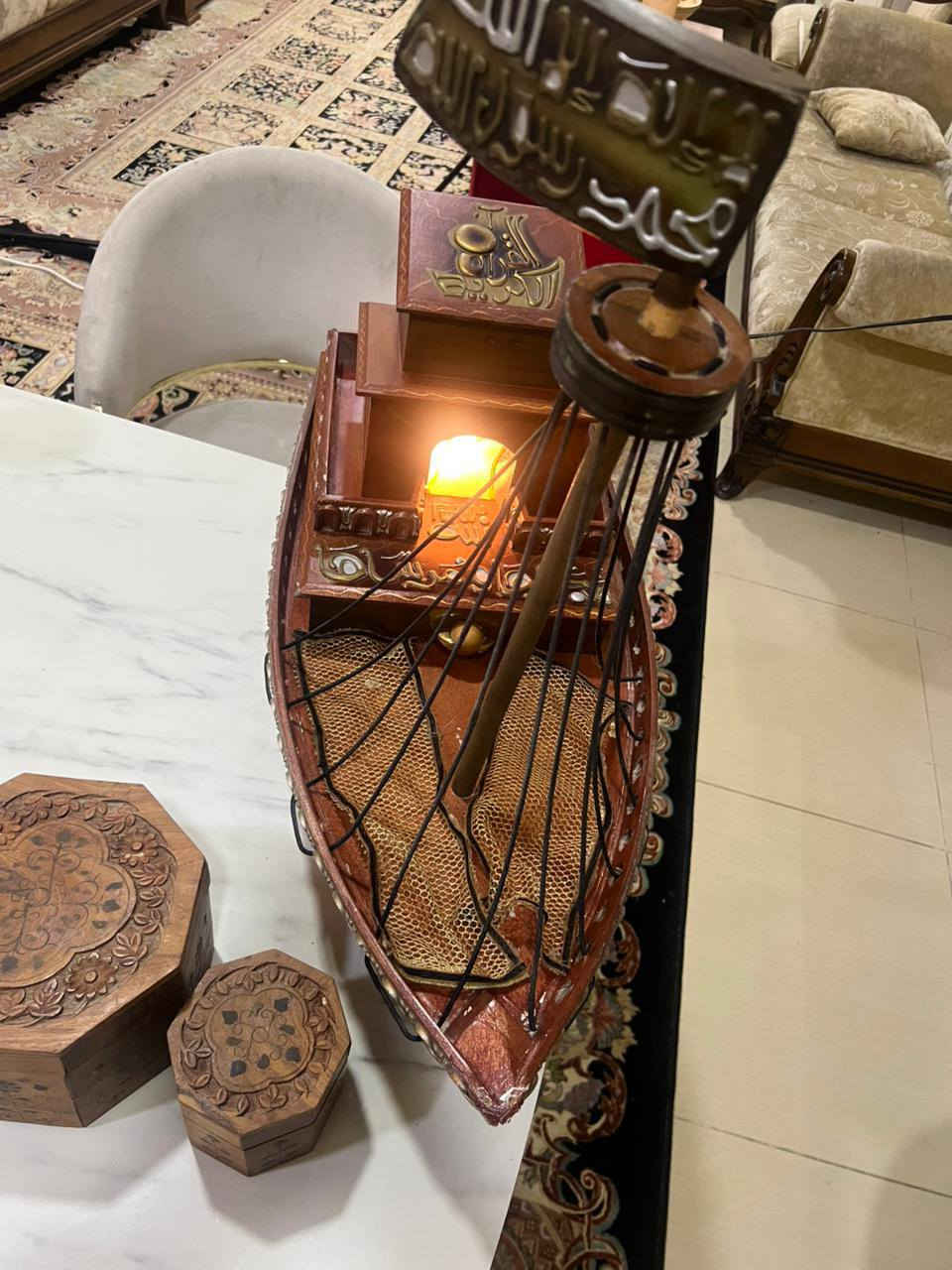 تحفة سفينة  سعر  ٣٥ الف ***********
