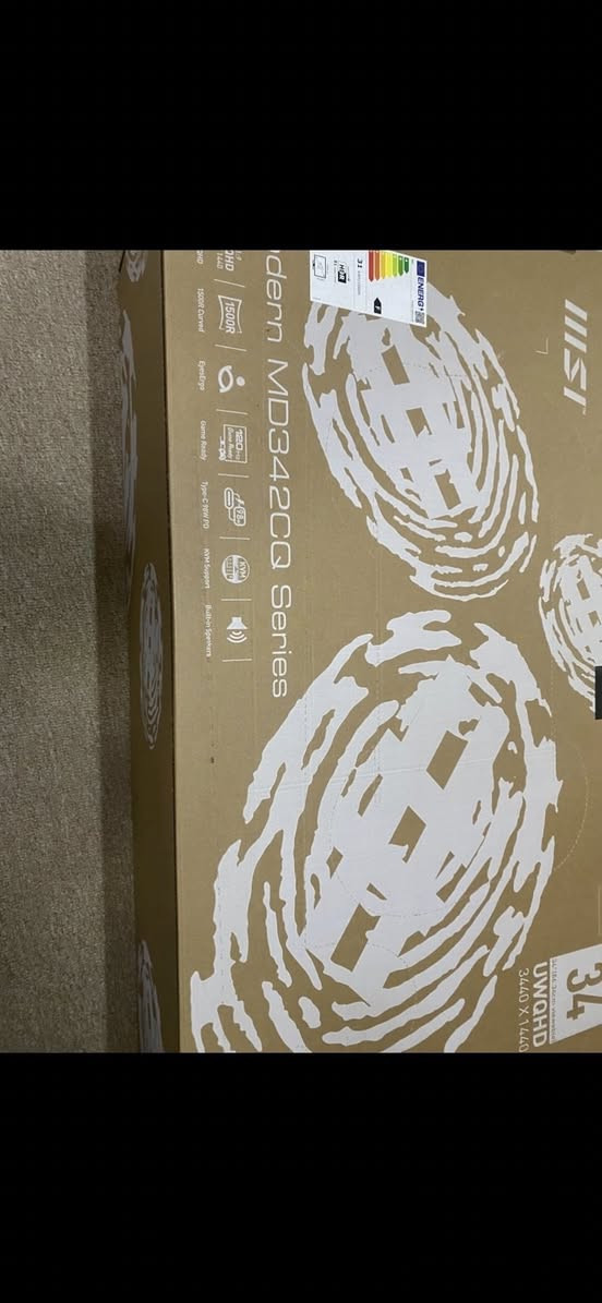 السلام عليكم
‎شاشه كيمنك  ‏MSI Modern MD342CQ

دقة UWQHD (3440×1440)
معدل تحديث 120Hz
شاشة منحنية انحناء 1800 
سماعات مدمجة
تدعم KVM
34 بوصه

كيبورد ألعاب Redragon SHIVA RGB
إضاءة RGB
مخصص للألعاب + مسند يد
أزرار ماكرو

ماوس ألعاب Redragon Ranger Lite
  8000 DPI
إضاءة RGB

شباب كل هذني الغراض الشاشه والماوس والكيبورد  مشتريهن قبل شهرين ب تاريخ 2026/1/6 مع الكراتين الوصولات والضمان سنه لكل قطعه بيهن من شركه (الإتيان) الي صايره ب شارع الصناعه ما مستعملهن ابد بحدود الاسبوع شاشه ماخذها ب 530 وكيبورد وماوس ب 80 بس مستعجل على بيعتهن

سعر الشاشه 340,000 

سعر الكيبورد والماوس 55,000

مكاني بغداد


**إذا كنت صاحب هذا الإعلان وتريد حذفه لأي سبب، رجاءا أرسل رسالة إلى الدعم الفني**