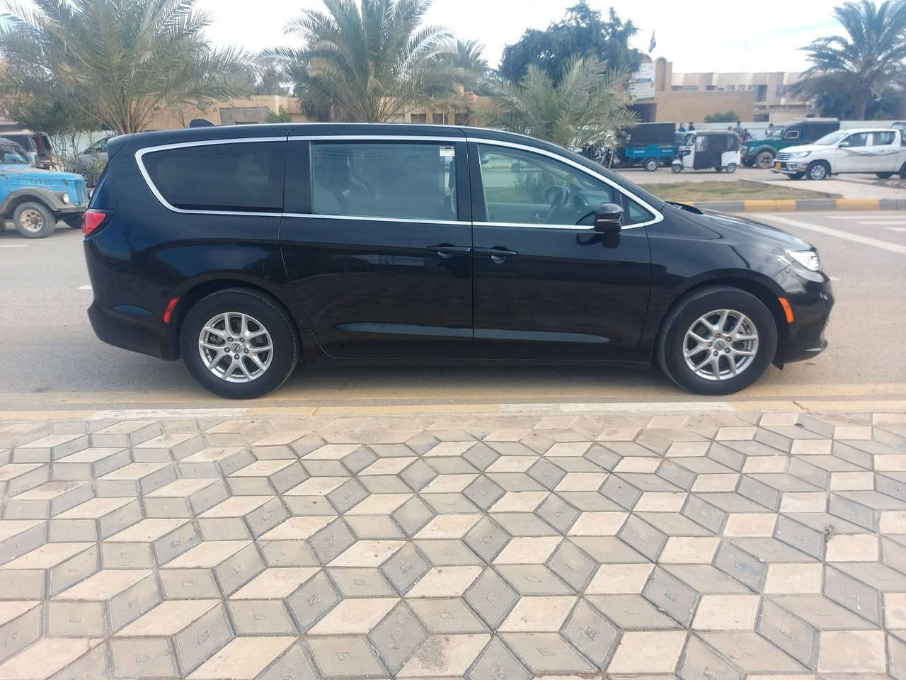 باسفيكا كلين 
موديل 2023
255
حجم المحرك 6سلندر 
ماشيه 65
مكفوله كفاله عامه من الصبغ وتبديل والغرق
صورالحادث منشوره 
رقم الشاصي منشور 
رقم السياره اربيل تحويل وكاله حاضر 
للاستفسار ***********
