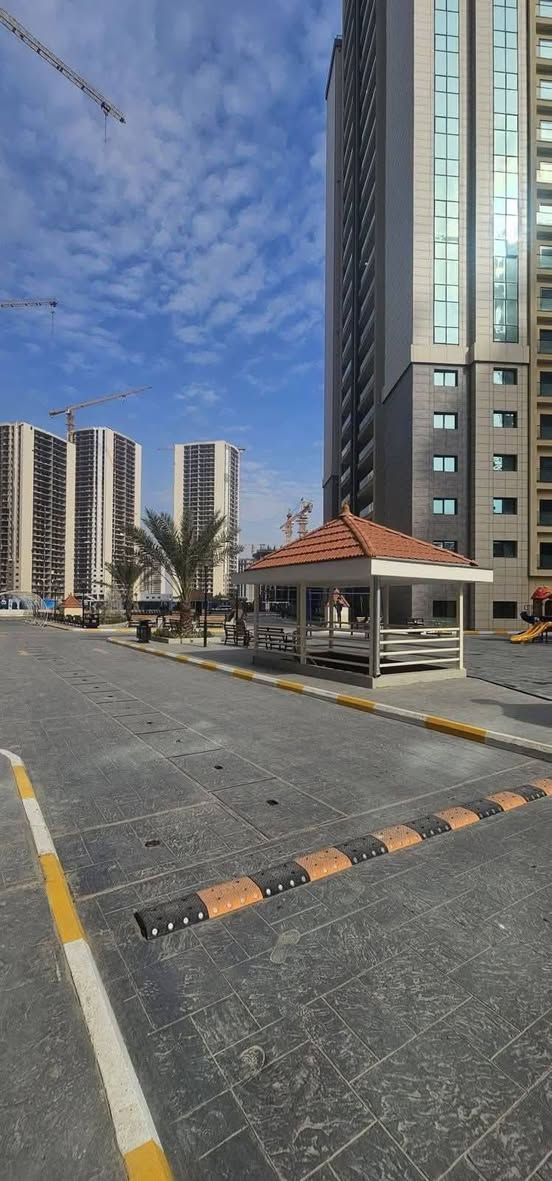 للبيع شقه مجمع رويال ستي السكني بأسعار مناسبة للاستفسار ***********
