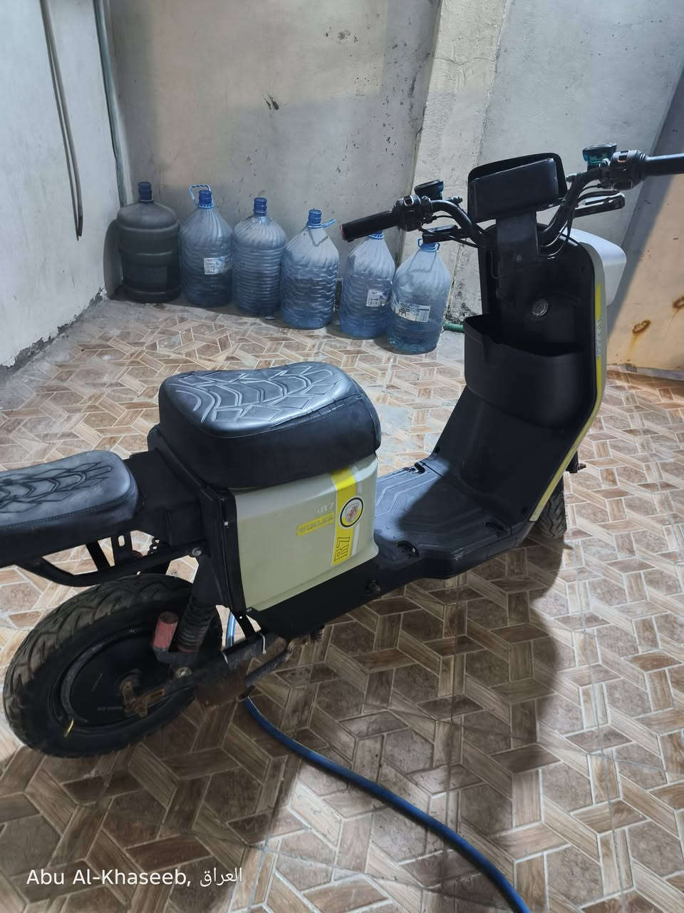 السلام عليكم R7 للبيع مستعمله صار اله 7 اشهر نضيفة كل نقص ما بيها السله والمدكر الوره موجودات بس ما شادهم السعر 550 العنوان البصرة ابي الخصيب رقم الهاتف ***********
