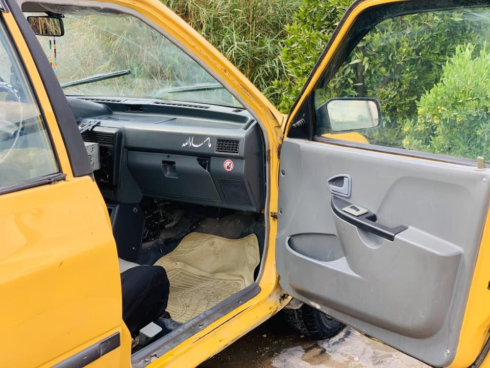 السلام عليكم سايبه للبيع موديل 2010
گير + مكينه جدد 
كهربائيات كلها شغاله 
دواخل نضيفه 
نگره سلف 
عليها غرامات عل مشتري +تحويل 
السعر 13 بيها مجال شي بسيط للمشتري 
عنوان بغداد تقاطع النهروان 
***********  للاتصال
