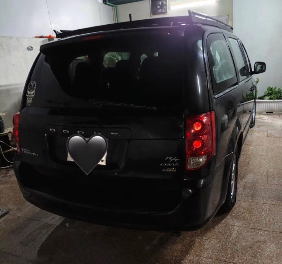 🖤دوج كرفان 2012 فول مواصفات
🖤محرك و كير جديد مكفول 
🖤تبريد 3 قطع منفصل و ثلج 
🖤كشنات سياحي بلع 
🖤تحكمات فول ستيرن 
🖤نظام تقليل صرف بنزين 
🖤الابواب كهربائي اوتو 
🖤جامات 6 كهربائي 
🖤تخم اطارات جديد 
🖤شاشة وكامرا 
🖤فرس سقفي فرس ارضي 
🖤كشنات مخمل 
🖤رقم اربيل 
🖤داخله كلين وهنا بلعراق وكعت عليها قمريه ع قمارة بدون كص وعيب شرعي وبيها صبغات تكحيلات 
🖤بجم كبس شركة 

🖤السعر 113 وبيها مجال 
🖤للاستفسار خاص او اتصال ع رقم ***********
