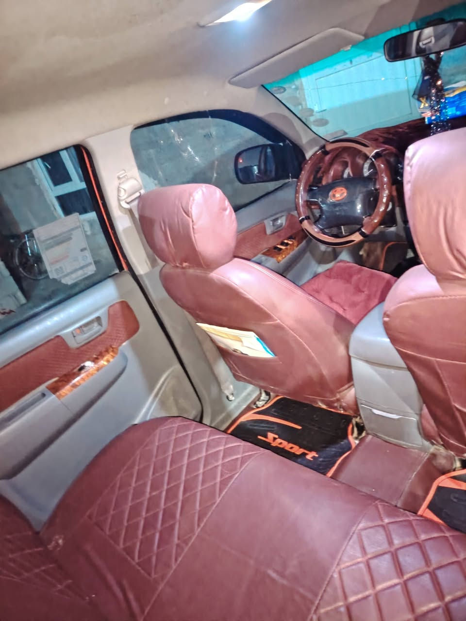 السلام عليكم سياره هايلوكس موديل 2009 كير اوتوماتيك  نضافه فول  مكفوله كفاله عامه  محرك كير اكسل بشرط  حجم الشاصي 12 رقم السليمانية  للاتصال  ***********
