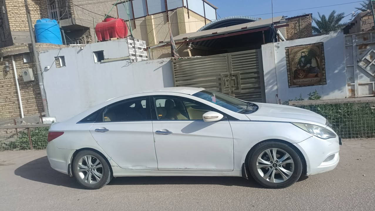 سوناتا 2011 خليجي محرك 2400 
منظومه غاز جديده 
بيها جاملغ خلفي صبغ وقماره بيها حالوب بسيط 
السعر 95
***********
