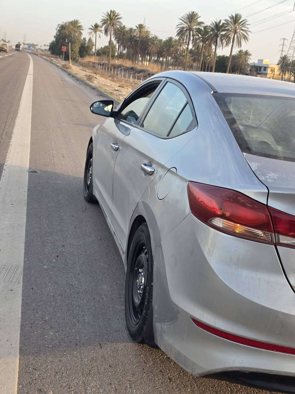 🌟 السلام عليكم 🌟
انترا للبيع او مراوس  2017 وارد امريكي 
- محرك 2000 دوش
- محرك وكير خير من الله 
-تخم تاير جديد
-(ملاحضه: صبغ حزام جمالي فقط) 
- السعر: 110$
- الموقع: بغداد، جسر ديالى القديم
- للتواصل: *********** (واتساب متوفر)
