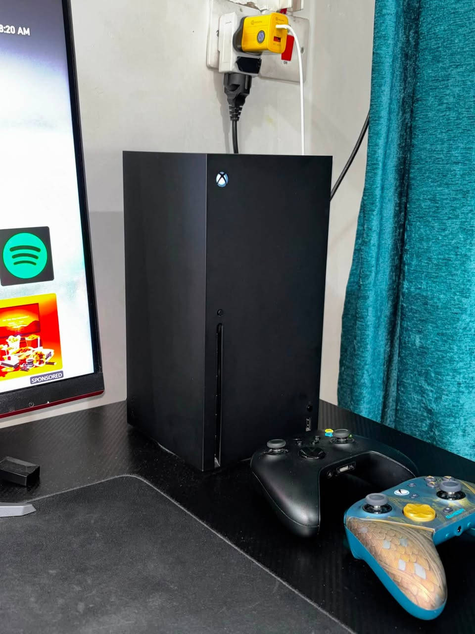 اكس بوكس سيريس اكس اصدار 23 من استخدامي الشخصي للكيمنك مع كنترولر GAMESIR G7PRO Wuchang افضل كنترولر للاكس بوكس ومع الكنترولر الأصلية مالته (مابيها درفت) مع كامل ملحقات الجهاز الأصلية وملحقات الكنترولر و كيم باس مجاني ينتهي 8/19 السعر 800الف دينار مكاني بغداد البلديات واتساب ***********
