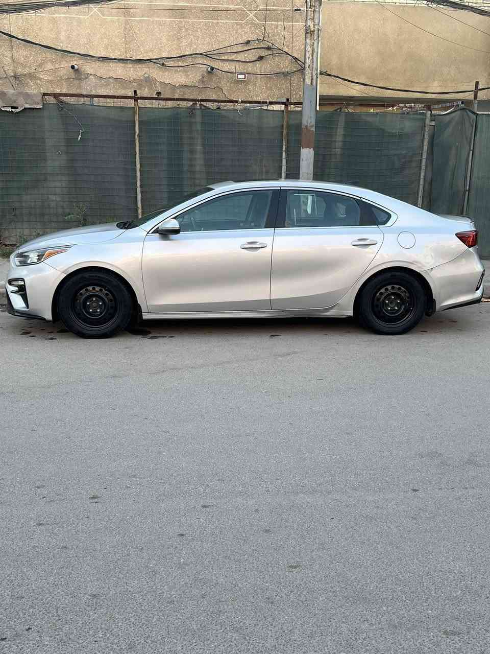 السلام عليكم 
فورتي موديل 2020Ex
رقم أربيل 
مكينه 2000دوش
السعر 137
العنوان /بغداد  /الشعله
***********
