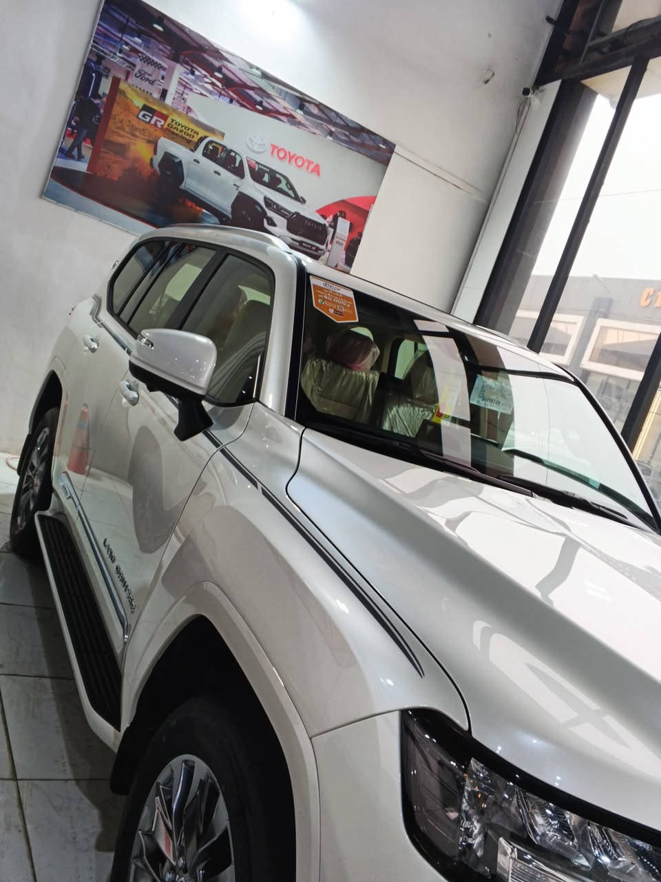 سلام عليكم ورحمه الله وبركاته
لاندكروزر 2025
ضمان SAS
صيانه مجانيه لمد 4 سنوات
16 تبديلات دهن بلاش
GXR بدون لمتيد
زيرو ما ماشيه
فول فول مواصفات 
سلايت
رادار
كاميرات 360 درجه
حساس امامي خلفي
للاستفسار ***********
