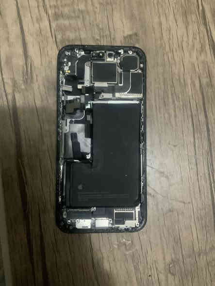 سلام عليكم شاصي15 برو ماكس  كامل بطاريه اصليه سعره ٢٠٠ قفل 
*********** 
***********
