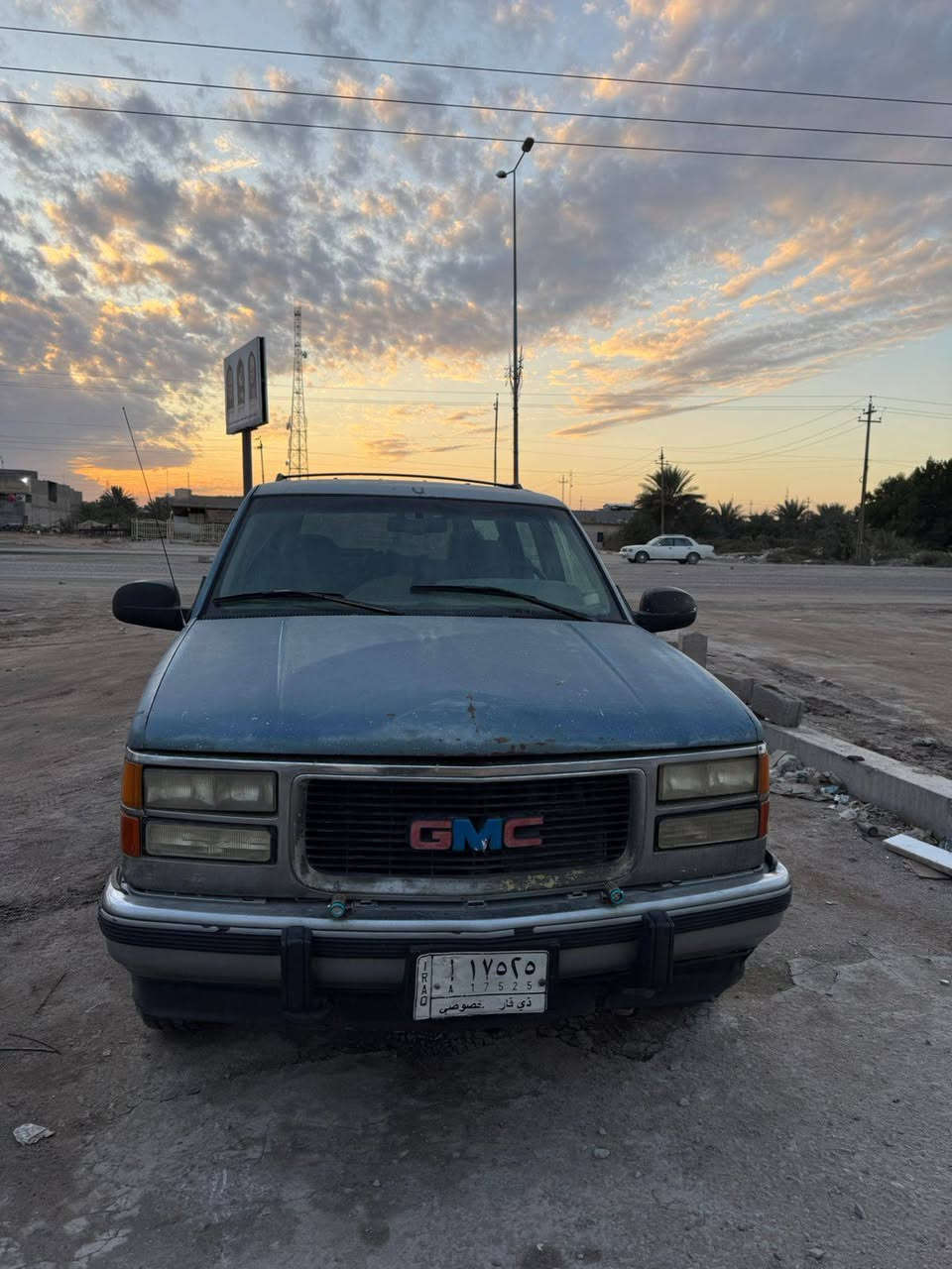 سلام عليكم جمسي للبيع موديل 94 مكفولة من الصبق والضربه رقم ذي قار تحويل ثاني يوم مكينه 8 كير ألف فحل مكان البصره الهارثه الاستفسار ***********
