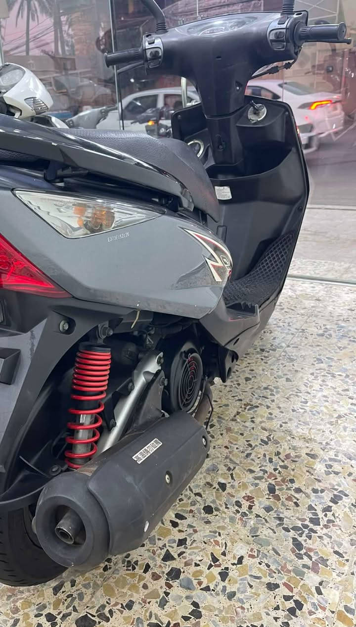 سلام عليكم
معرض شمس الكريعات 
لبيع الدراجات النارية   دراجه ثعلب
كفاله عامه من مكينه أو كفر ختم واحد الكفر ول سواد

التواصل ***********
