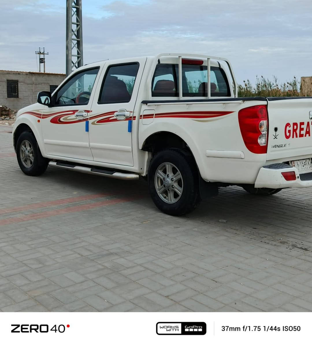 سلام عليكم سياره للبيع مكفوله كفاله عامه تخم تاير حداديه جديده تتفئه تبريد شغال  سنويه لل 2028الاستفسار ***********
