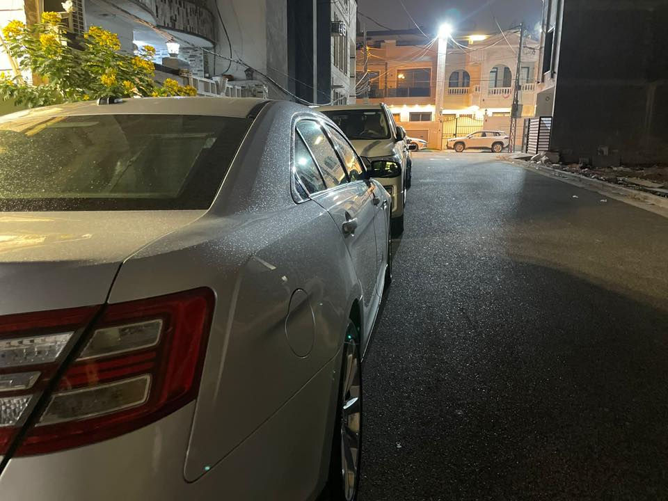 تورس ٢٠١٣ خليجيه 
ماشيه ١٦٦ الف كيلو متر 
ماناقصها شي 
بيها باب السايق مبدل ومصبوغ 
وبيها بارد جاملغ خلفي . 

رقم بغداد . 
فول لمتدد 
تدفئه تبريد الكشنات 
شاشه 
كامره 
حساسات خلفيه

للاستفسار ***********

المكان / بغداد حي الجهاد
