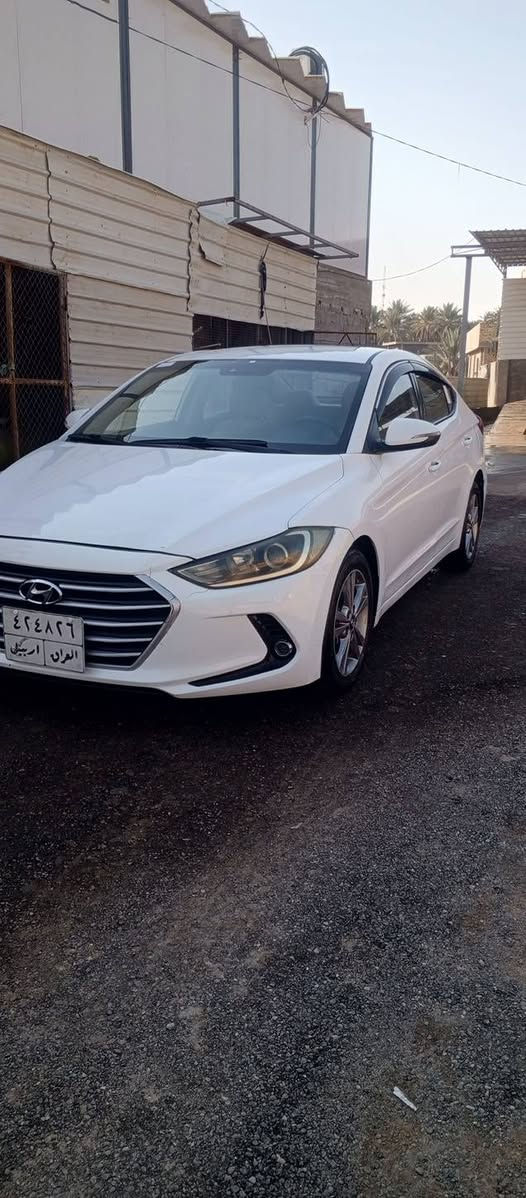 النترا ٢٠١٨ خليجي
مكفوله من الصبغ والتبديل 
مكينه كير حداديه جديده
بأسم شركه وكاله تحويل 
محرك ٢٠٠٠ دوش 
السعر ١٤٢
للاتصال ***********
مكان سياره حله
