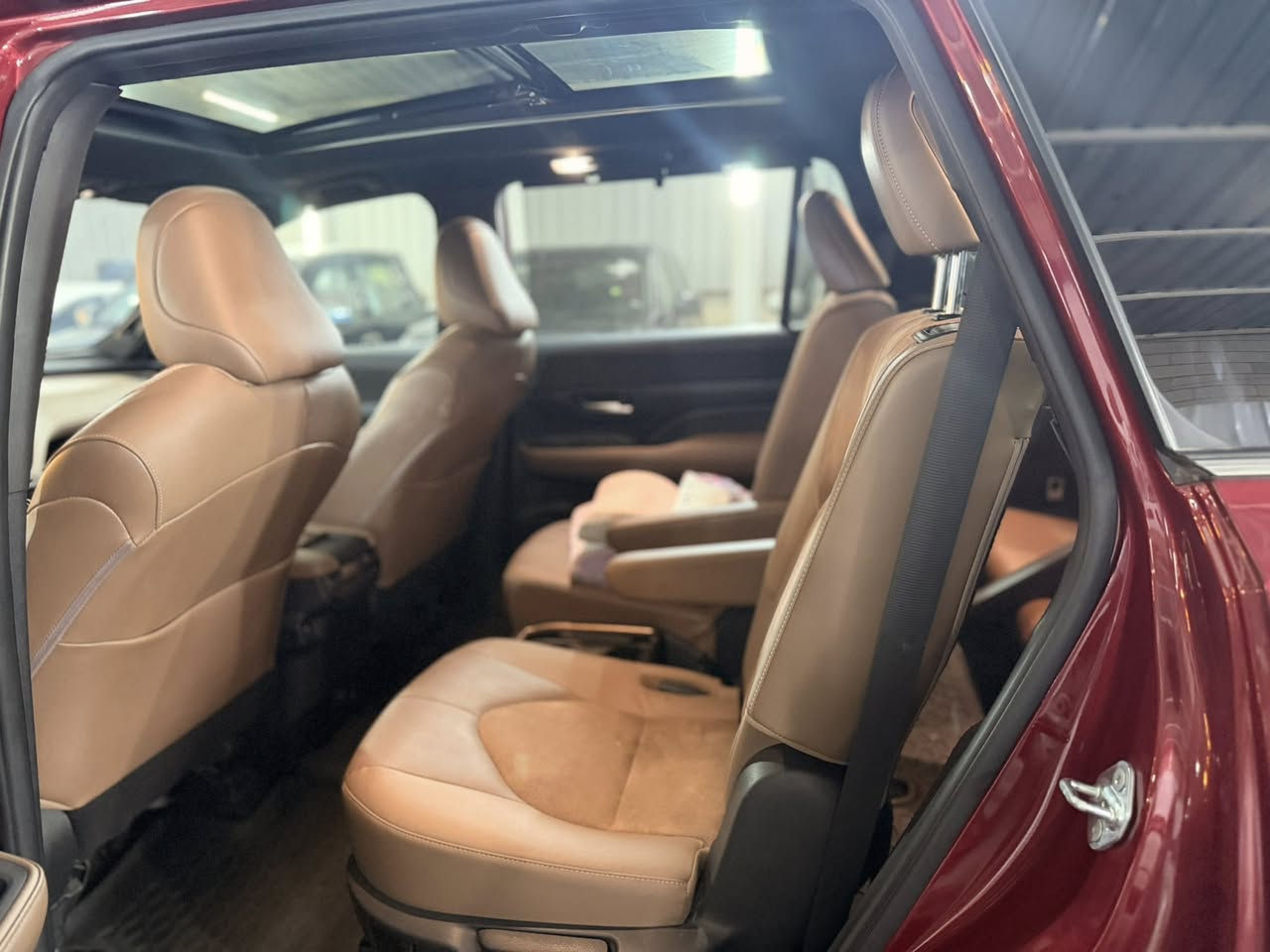 بيع اومراوس حسب القناعه 2024 فول 1/1 اعلافئه ماشيه 23 كيلوضرر بدون دواخل بنيد وجاملغ بدون راديترات ***********/*********** مكان السياره تكريت
