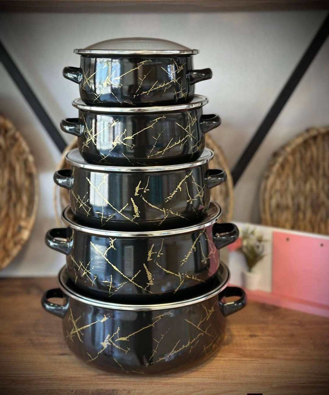 ⭐️ كما عودناكم دائماً ⭐️
🦋🍁 بضاعة الجمال والنزاكه والتميز 🍁🦋⚜️ في مواد منزليه 
✨اجعل بيتك مميزاً بما يرضي ذوقك 
✨حيث يتوفر لدينا❤️أفخر الماركات❤️أرقى الموديلات❤️لمعايير الأناقة المنزلية✨

✨ للذوق عنوان✨ 
بقية البضاعة لم تنشر زورونا للتمتع بها 😊
🔴العنوان  حمرين 
يوجد لدينا توصيل كافه المحافظات 
ديالى 3000 دينار فقط 
محافظات 5000 دينار فقط
الاستفسار مراسله الصفحه 
واتساب ***********
