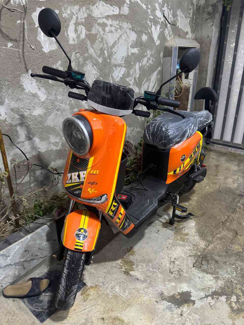 دراجة كهربائية R11 موديل2025 موصفات
ملف 2000W

سرعة 120 

بطارية عدد 5 كبار 32امبير منفوخات يرادلهن
السعر350 الف وبي مجال مكاني  ديالى بعقوبه رقمي ***********
