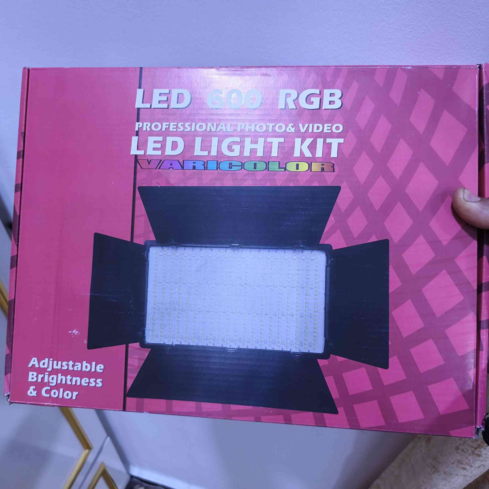 اضاءة للتصوير والكامرات 
🚚 توصيل متوفر لجميع محافظات العراق 🇮🇶
💬 للطلب والاستفسار:
📲 واتساب: ***********
