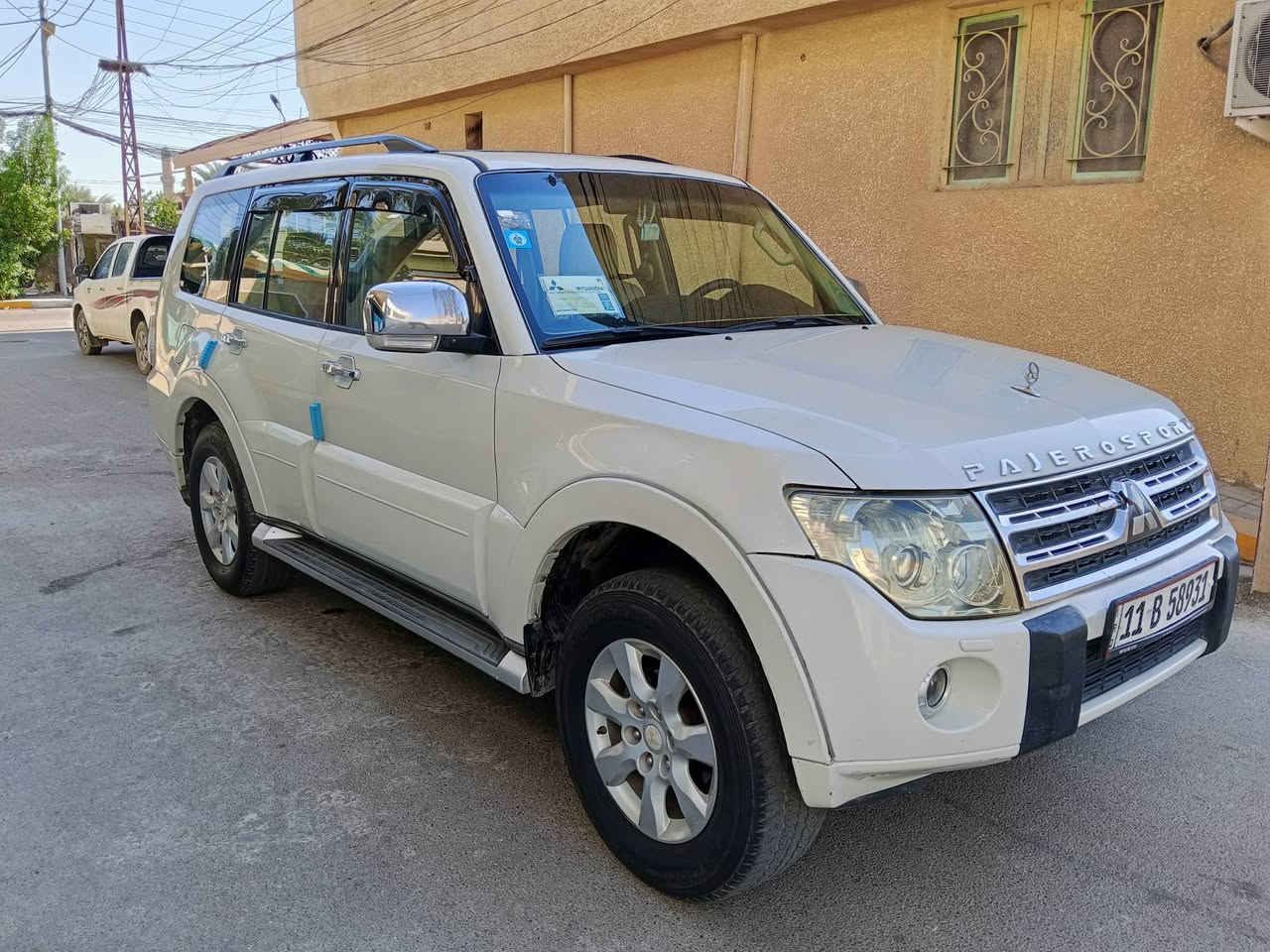 السلام عليكم عندي باجيرو موديل 2010خليجي حبتور فول مواصفات سلايت تحكمات ستيرن شاشه جبيره كشننات كهرباء وكشنات جلد دمام خلفي اشاير بالمري مري كهرباء فول السياره جديده وخير من الله تبريد ثلج تخم تاير جديد صدر امامي خلفي جديد محرك وكير خير من الله رقم بغداد بأسمي سنويه لل28 مابيها نقص برغي سعرها مناسب 135 للاستفسار الاتصال ***********موجود اتصال او واتساب
