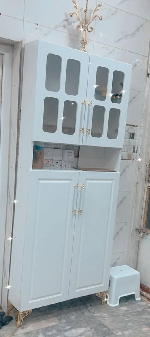 كاونتر طابقين فصال تكمه بيبان HDF داخل ألمنيوم محشي خشب استخدام شهرين فقط السعر مليون ونص وبي مجال ‭٠٧٧١ ٢٣٤ ٩٦٤٠‬
