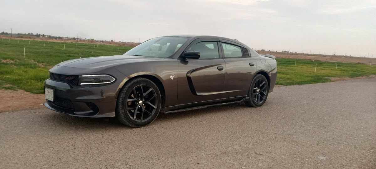 سلام عليكم رمضان كريم عليكم وعلينه بل خير 
جارجرموديل 15
واذ اكو مراوس اوبامه 17
يكون افضل 
سياره حادثها جاملغ وبانيد  وبيها مكانين بارد قليل 
سياره جاهزه من كل النواحي  
حداديه امامي  خلفي كله جديد 
مكينه كير اكسل مكفولات 3600
سياره ممشتغله علا خط
سياره استخدام شخصي 
عارضها 160وبيها مجال 
الاتصال ***********
متواجد عل واتساب
تحياتي الكم
