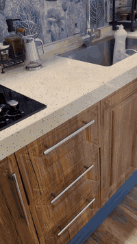 سلام عليكم كاونترللبيع المنيوم الداخل والكفر اج دي اف نظافه ٩٠ ب١٠٠ بغداد كمب ساره الاتصال ماسنجر او ***********
