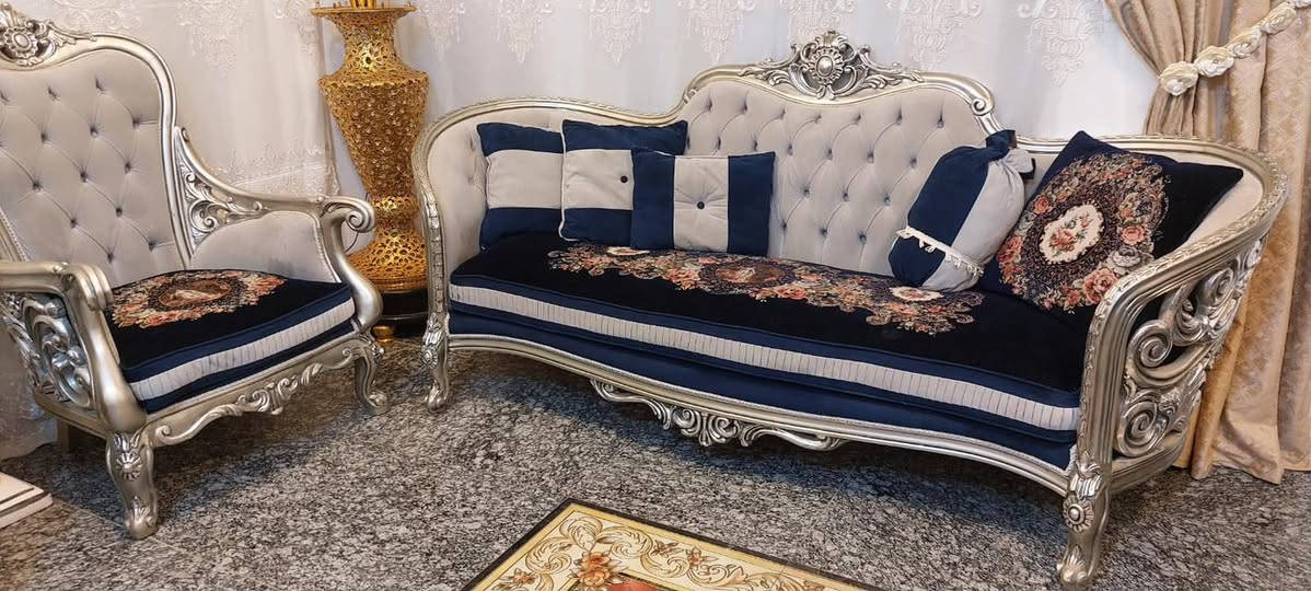 تخم زان مصري دمياطي عشر مقاعد مع سيت طبلات  نظافة فول بغداد***********
