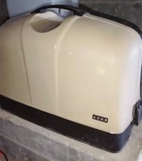 مكينة خياطة • هندية • نضيفه