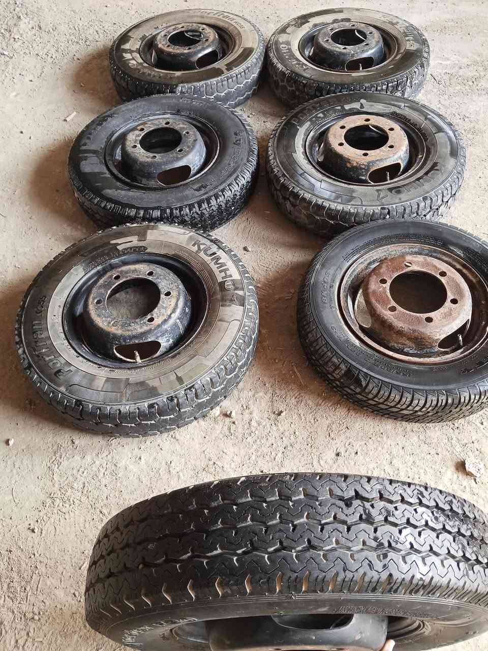 تاير ويل 13 للبيع نضيفات شد وطلع
سعر 350 ديوانيه مركز *********** خاص مفتوح
