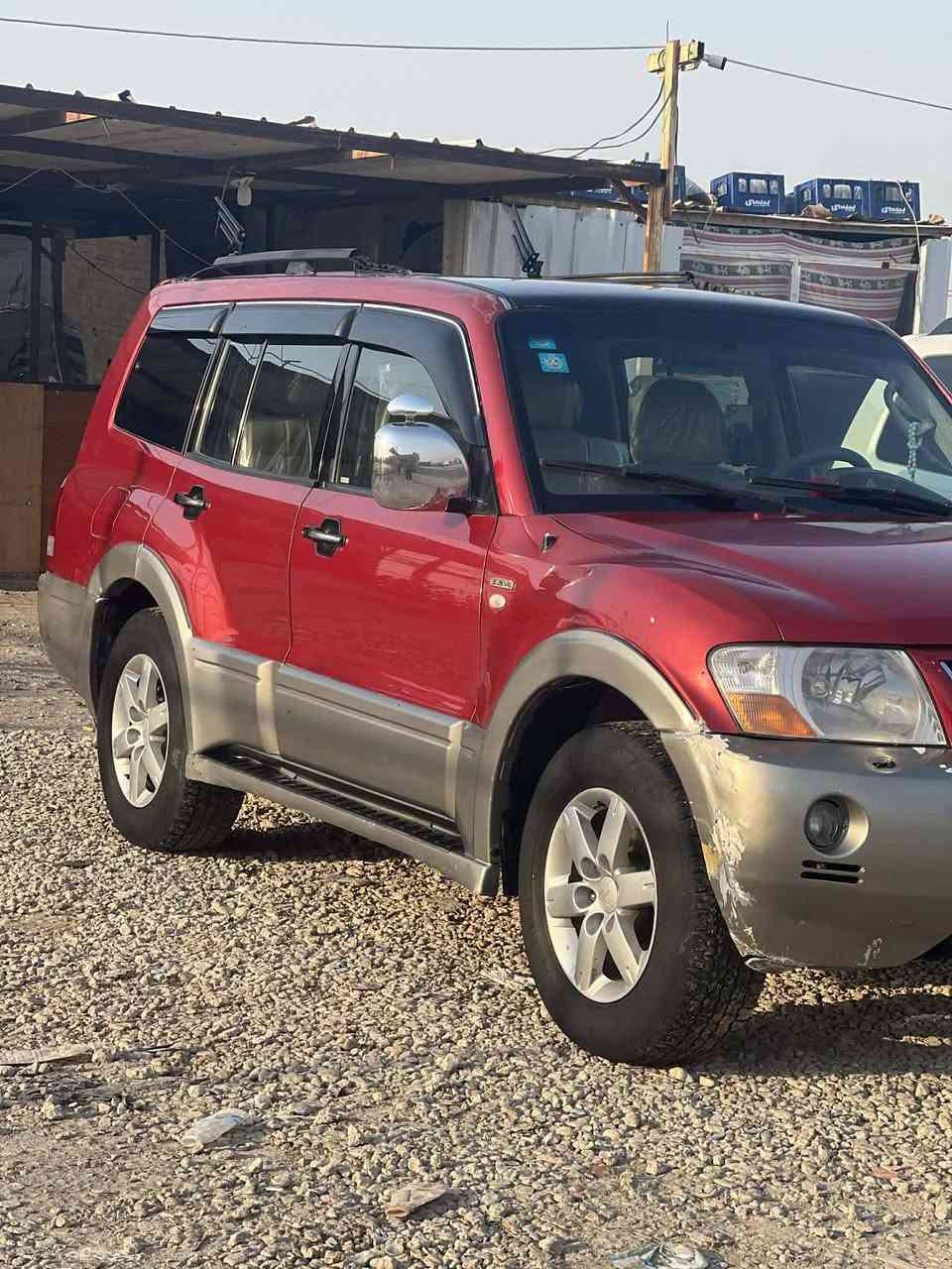 باجيرو موديل 2007 خليجي رقم انلكيزي الجديد سياره بأسمي  مكينه وكير مكفولات حداديه تخم تاير السياره  دوشمه جديده شادلها منضومه غاز   مريء شفط شاشه كبيره  سنتر لوك السياره جاهزه 7 راكب سته 6 سلندر
بابل 
للاستفسار اتصل على الرقم ***********
