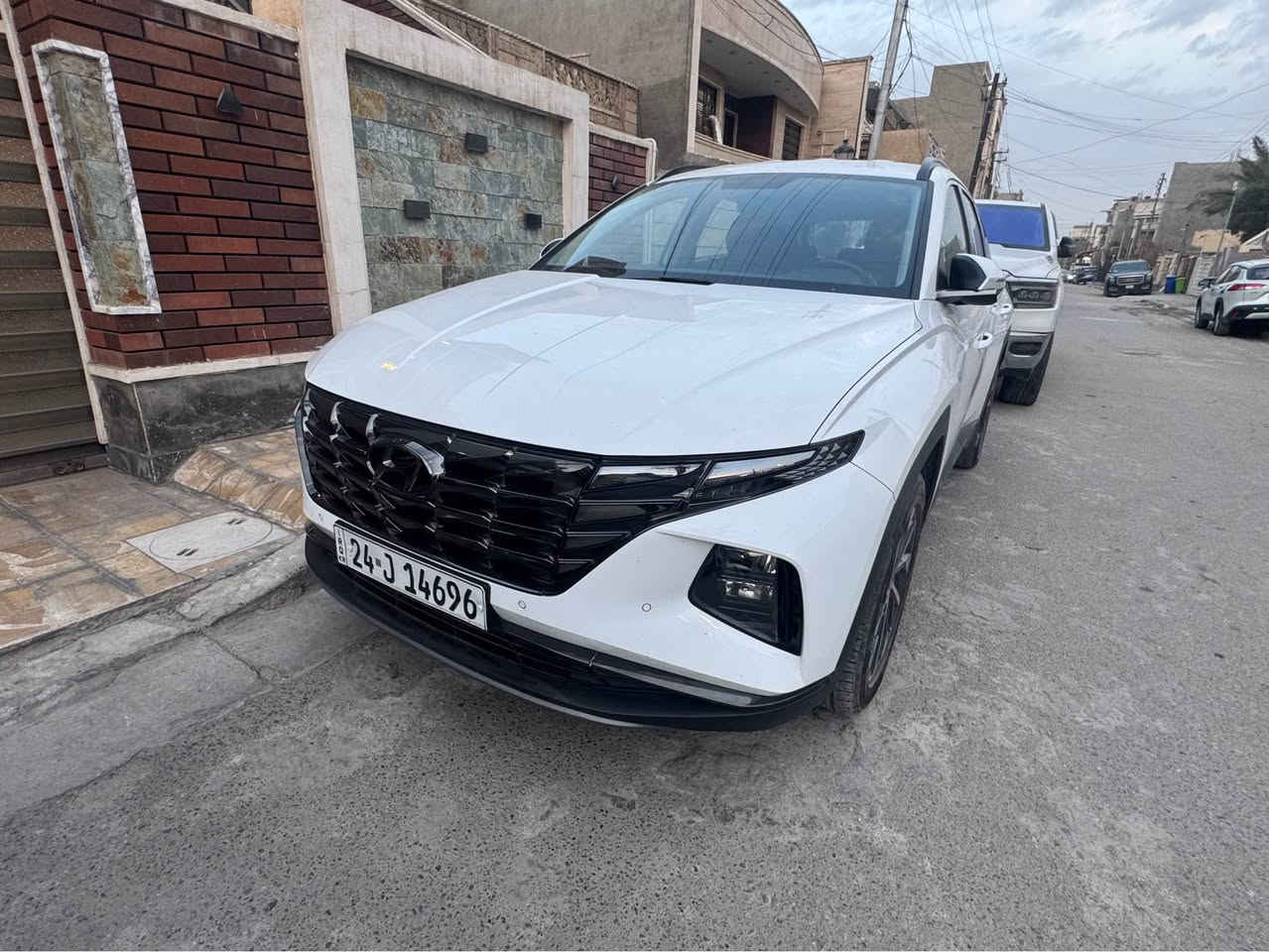 هونداي توسان 2023 – وارد خليجي ✨
🔹 العداد: 64,000 كم
🔹 مقاعد أمامية كهرباء
🔹 مرايا متحركة كهرباء
🔹 ستائر أبواب خلفية
🔹 كامرة + حساسات خلفية
🔹 بصمة تشغيل + دخول ذكي
🔹 شاحن وايرلس

💰 السعر: 205 ورقة
📞 للاستفسار: ***********

العنوان / بغداد بغداد, العراق
