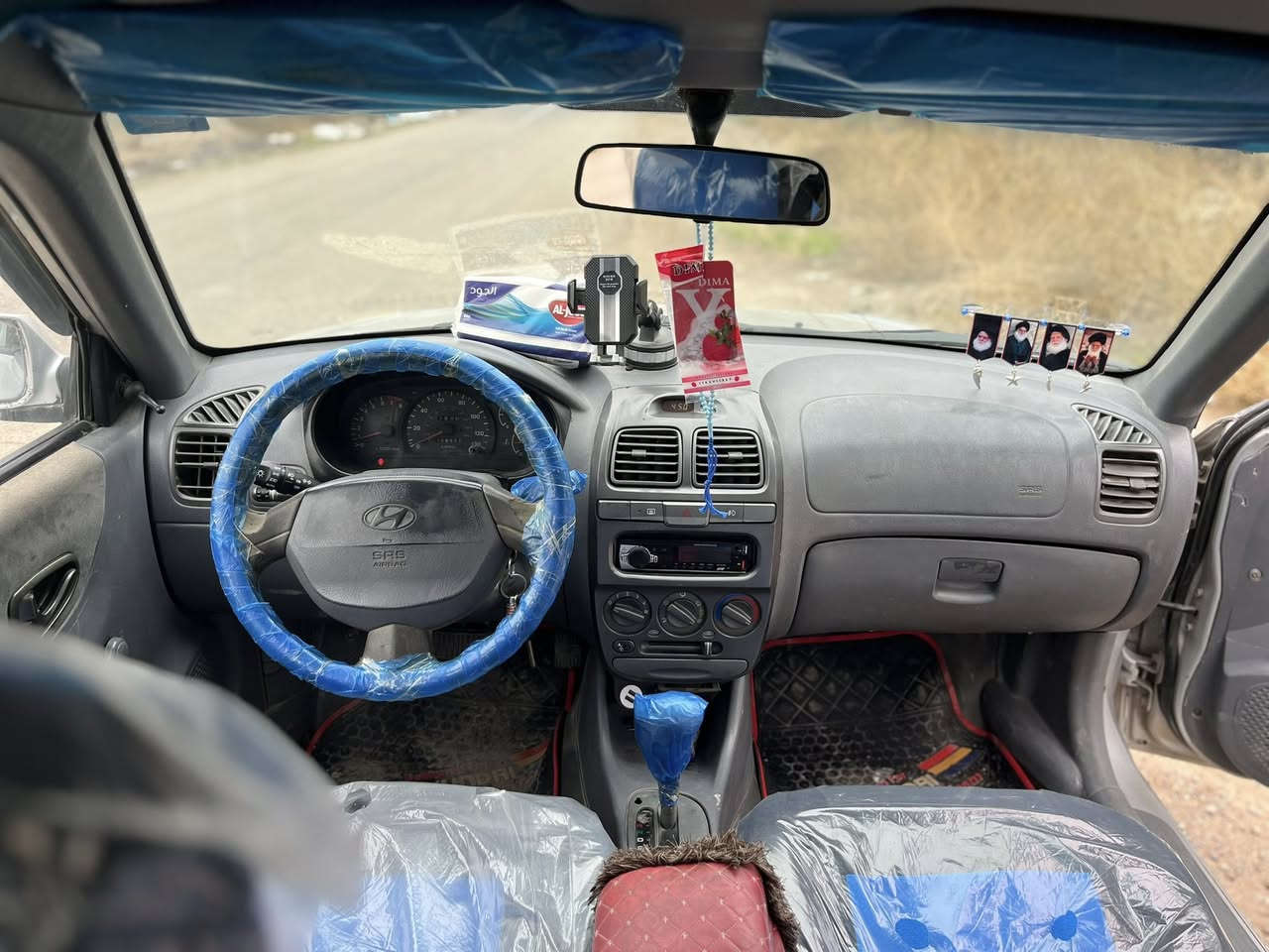 اكسنت 2001 للبيع سيارة جاهزة
كير ومحرك خير من الله
تبريد شغال
دوشمة جديدة
تخم تاير جديد
كهربائيات كلها جديدة وشغالة
مابيها اي نقص
السعر 55 وبيها مجال 
العنوان بغداد مقابيل الثعالبة

***********
