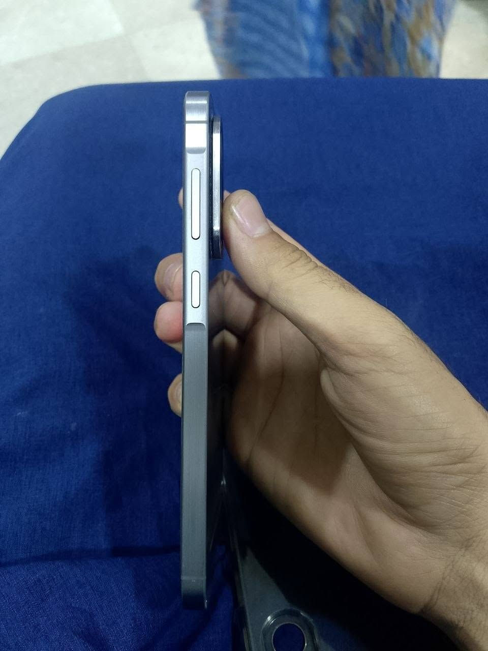 سلام عليكم
Samsung Galaxy A56 5G
للبيع مع ملحقاته استعمال اشهر قليله نظيف بنسبة %95
الجهاز ما بيه ولا طخه او ضرر كلشي بيه سليم 
وياه هديه شاحنة لين هو ما يجي وياه بس واير بس اني انطيكم بلك مالته اشتريته ب ٢٥ الاصليه

سعره ب ٤٥٠ الف مابيه مجال ابدد ... مستحيل تلكون هيج تليفون وهيج نظافه اخوو الجديد


**إذا كنت صاحب هذا الإعلان وتريد حذفه لأي سبب، رجاءا أرسل رسالة إلى الدعم الفني**