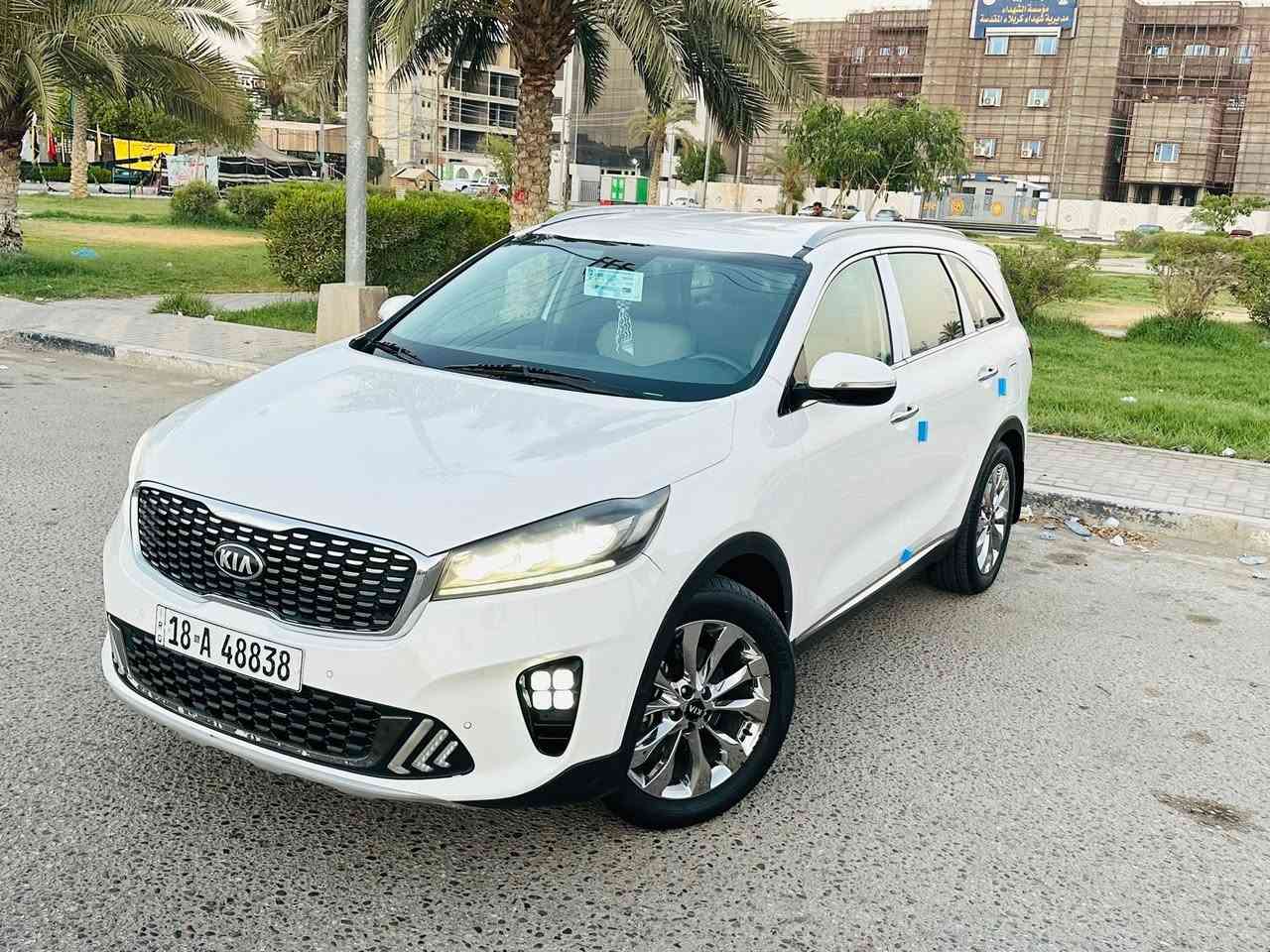 السلام عليكم سورنتو 2020 خليجي رقم بابل الدولي مكفوله من كلشي ماعده بارد بصيط موضح سونار مرفق بصور جاهزه من كلشي مكينه كير حداديه تبريد تخم تاير مكينه 6سلندر 7راكب 3قطع تبريد مواصفتها شاشه كامره بصمه بصمه أبواب جنطه كهربائيه كشن كهرباء  ويل كروم كشنات جلد تحكم مري مري شفط تحكم مقود فول ماعده البنراما مكاني كربلا المقدسه 
السعر 233 مجال قليل 
بيع فقط بدون مراوس 
***********
