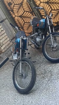 مراوس ثنينهن بدراجه نظيفه تايكر 20و21 شغالات ثنينهن  مكاني بغداد الغزا...