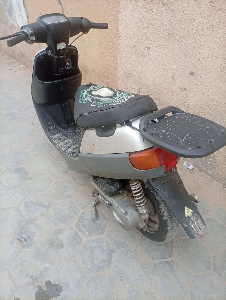 السلام عليكم
دراجه بطه للبيع هندر واحد شلعه تشك لكاع

سلف كفرات كامله سلف جديد

باتري جديد السعر 190وبيه مجال بصيط

نجف حي لانصار


**إذا كنت صاحب هذا الإعلان وتريد حذفه لأي سبب، رجاءا أرسل رسالة إلى الدعم الفني**