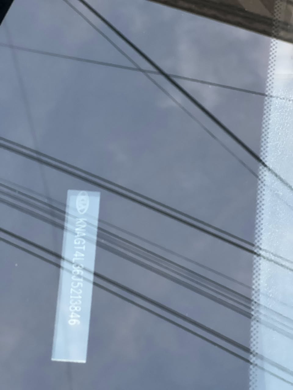 السلام عليكم 
كيا اوبتيما للبيع موديل 2018 أمريكي 
حادثه مبين في السونار 
السياره ماناقصه شي 
السعر 135$ وبيه مجال 
الناصريه مركز 
للتواصل ***********
