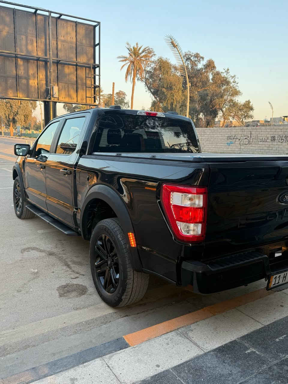 يالله السلام عليكم
للبيع فورد F150 موديل 2022 مواصفات STX محرك 6 سلندر 2700 توين تيربو بانزين باب طويل بدي قصير ( المرغوب ) ماشيه 22 الف رقم بغداد الدولي الجديد باسمي تحويل ثاني يوم
مواصفاتها :
فورويل
تحكمات ستيرن
انظمة قيادة
كاميرا خلفية
شاشة كبيرة
سايد بريك بصمة
وباقي مواصفات الفورد معروفة

السيارة بيها 3 قطع صبغ بدون دواخل بدون شواصي بدون لغود محرك وكير مكفولات بشرط السيارة جاهزة بدون اي نقص ربع ماتصرف عليها 

مكان السيارة / ديالى - بعقوبة
للاستفسار / ***********
