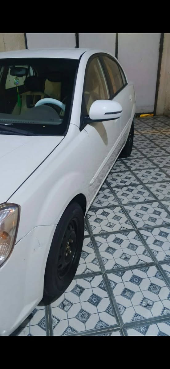 سلام عليكم شباب لبيع ريو مديل ١٢ خليجي بيهه ٣ قطع صبغ بدون اي داخل او طكت جاكوج شرط محرك ١٦٠٠ كير اوتو حداده تبريد تخم تاير باتري كهربايات كله كفاله رقم بصره انكليزي مكاني البصره السعر 78 الستفسار على الرقم *********** ورقم الواتساب ***********
