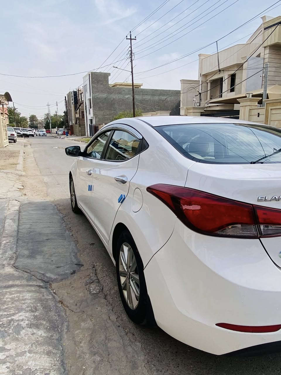 السلام عليكم النترا 2015 خليجي رقم بغداد سياره جاهزه من كلشي مكفوله صبغ وتبديل وبارد  فقط تكحيل بسيط مكاني بغداد المنصور او الخضراء للاستفسار *********** السعر 129
