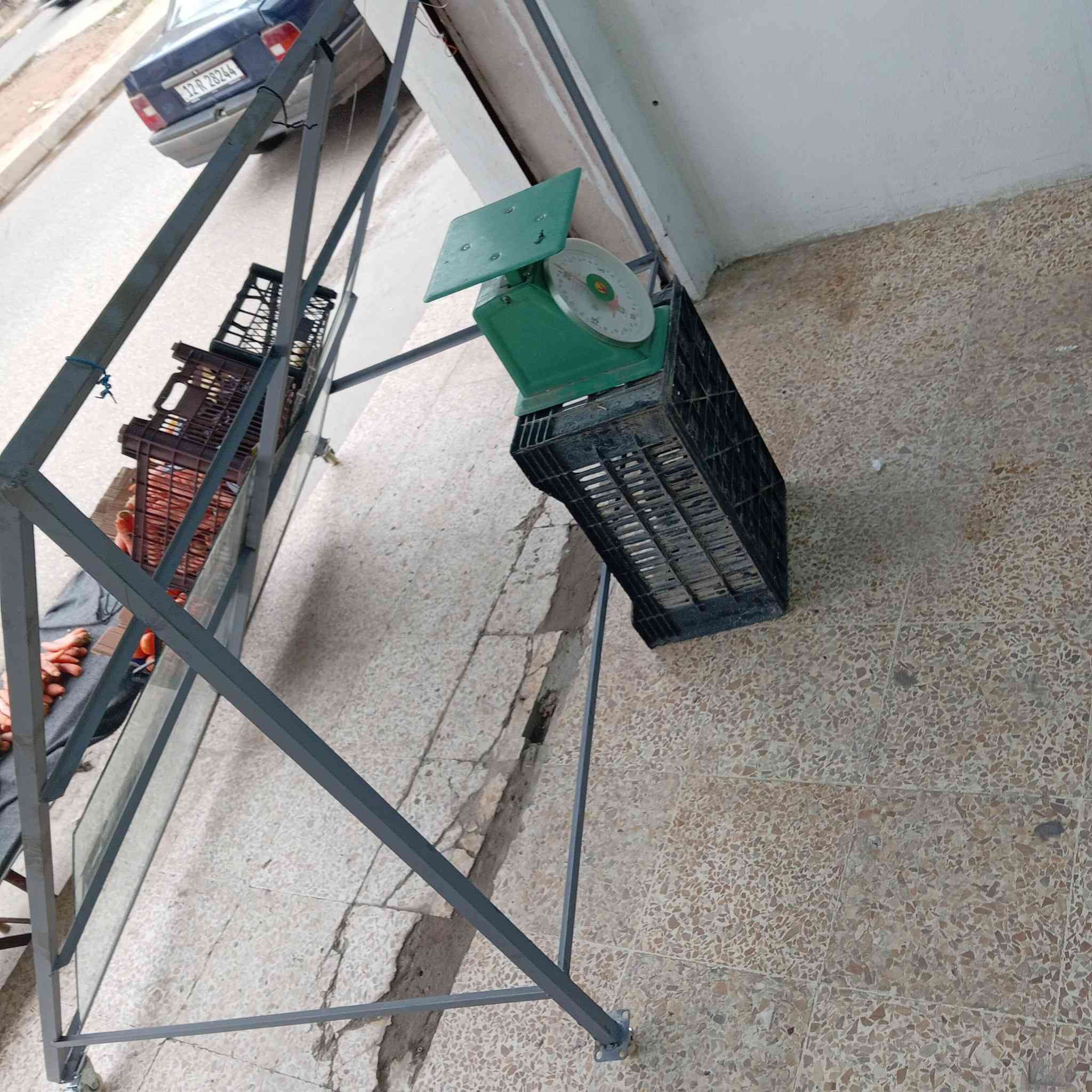 عارضة خضار و فواكه
ال تفيدة ب ٤٥ الف
***********
