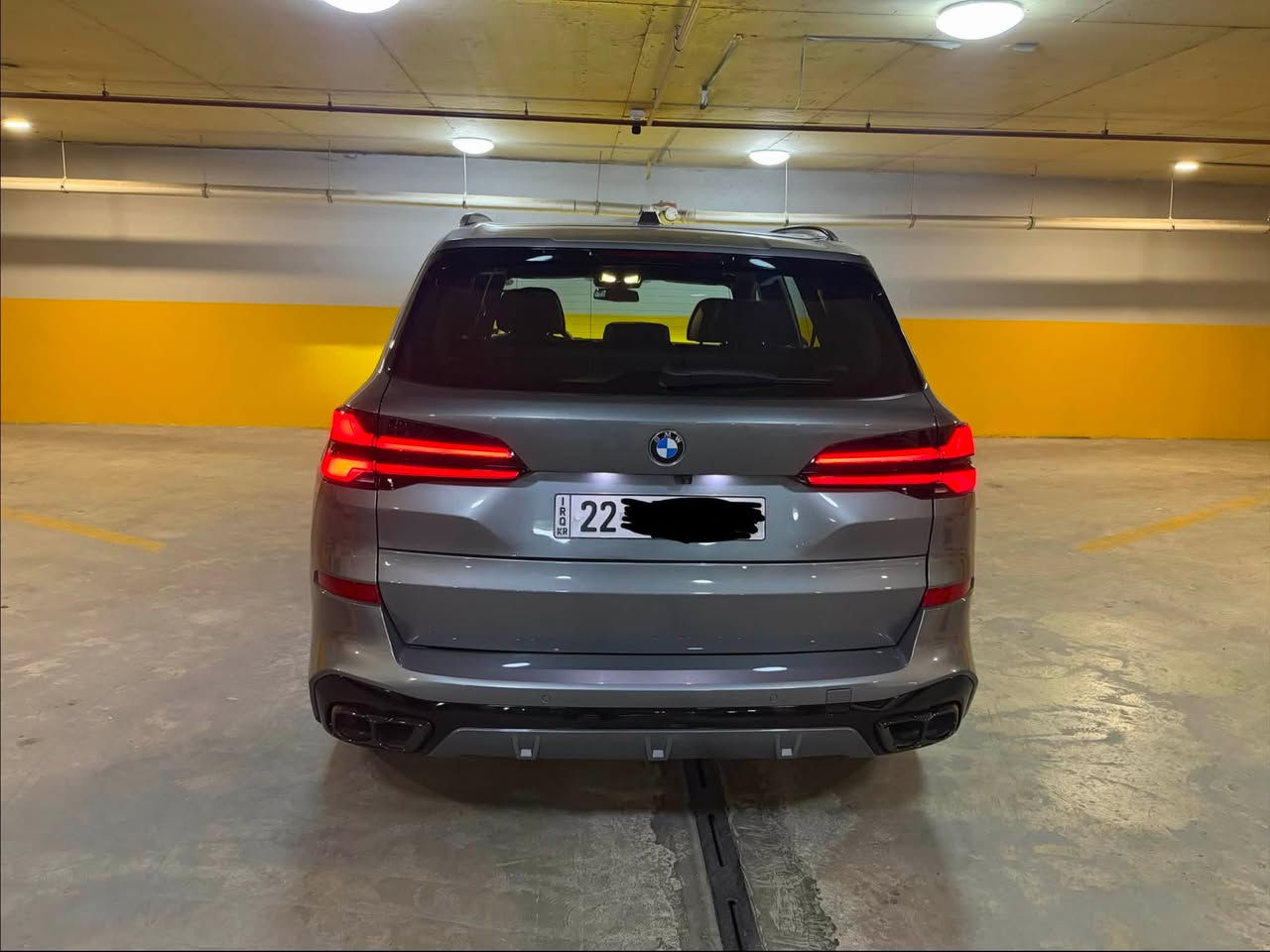 السلام عليكم للبيع : bmw x5 xdrive 40i
موديل : 2024
تحويل مباشر السنويه بأسمي
مكينه : 3000 تيربو 6سلندر
ماشية : 50 الف كيلو
وارد امريكي 
الحادث مالته خلفي بسيط بدون ايرباك بدون دواخل 

المواصفات:

فتحة سقف بانوراما
داتو شو
سستم سماعات هارمان كاردن
شاشات متصله ويه دشبول
نظام كار بلي
رادارات محيطية 360
كامرات محيطية 360
كامرات امامية خلفية
كشنات تدفئة وتبريد خلفي و امامي تبريد بالتكم مال الباب 
كشنات خزن
وستيرن تدفئة
شحن موبايل واير لس
صندوق كهرباء
مكان السيارة بغداد حي الجهاد
السعر : 470 و بيه مجال 
للاتصال / ***********
